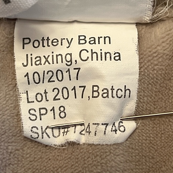 Pottery Barn Faux Fur Throw - 50x60 - Picture 7 of 10